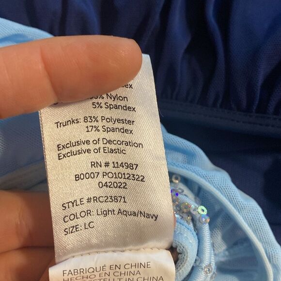 Revolution solo Tenth House FALLING SLOWLY
RC23871 lyrical dress LC-large child - Picture 11 of 12